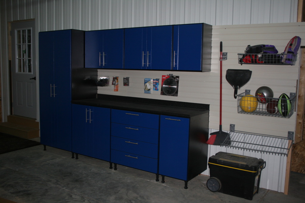 Build Custom Garage Storage